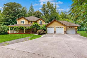 Wisteria Lane Forest Retreat